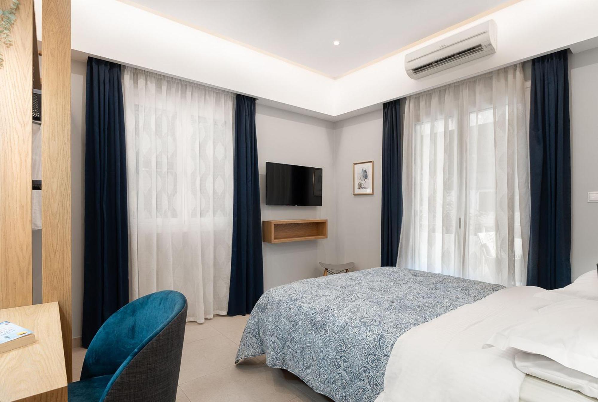 Captain'S Seafront Apartments Nydri  Exterior photo